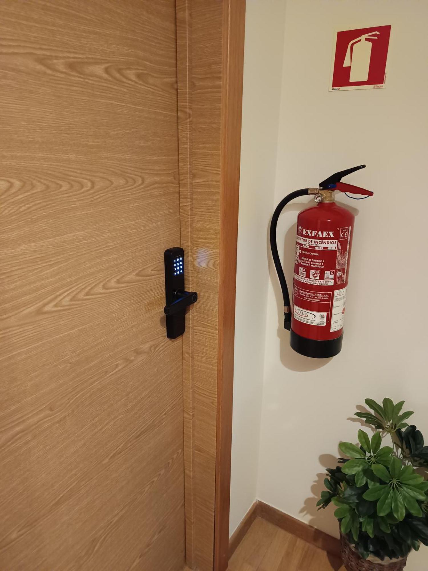 Mcr Barreiro - O Limoeiro Apartment Lavradio Phòng bức ảnh